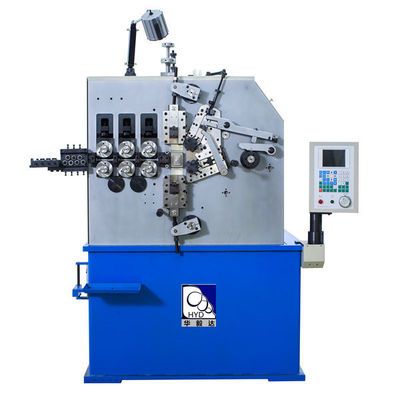 Máy phun nén 3 trục được trang bị các trình điều khiển kỹ thuật số đầy đủ