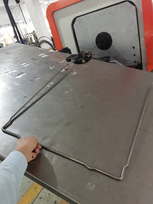 Thiết bị uốn dây tự động Mười trục kiểm soát với tốc độ cho ăn 70m / phút